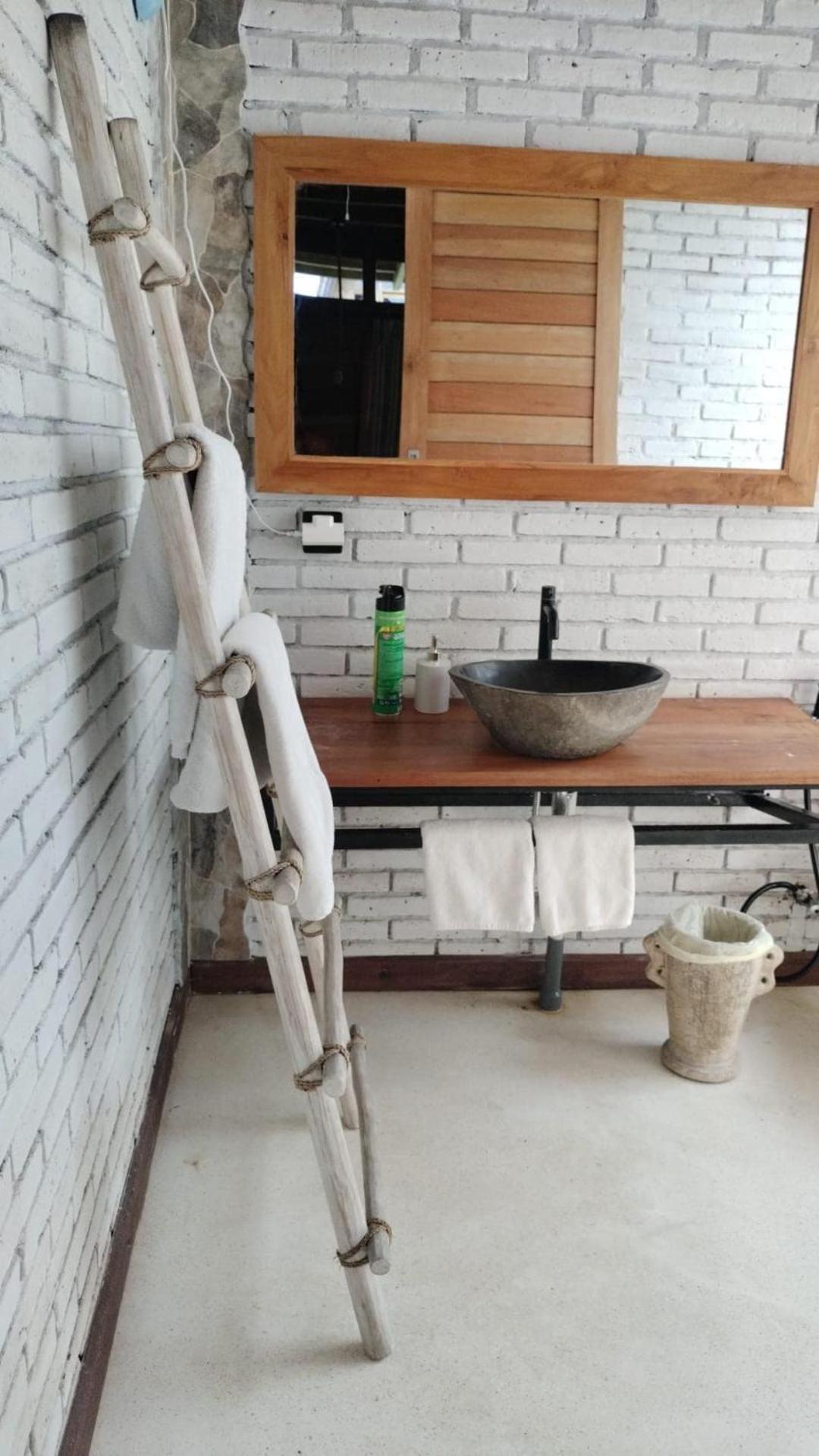 Welcoming And Comfortable In Center Chalet Uluwatu